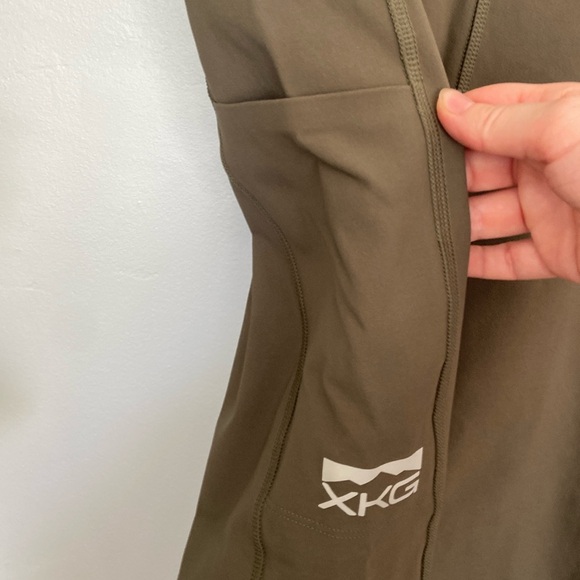 King’s Camo Freya Leggings (Medium) - Picture 5 of 9